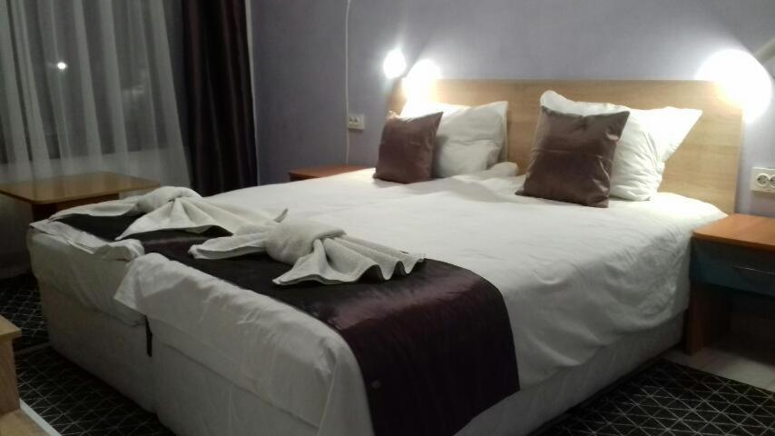 Hotel Iglika Jamboł Zewnętrze zdjęcie