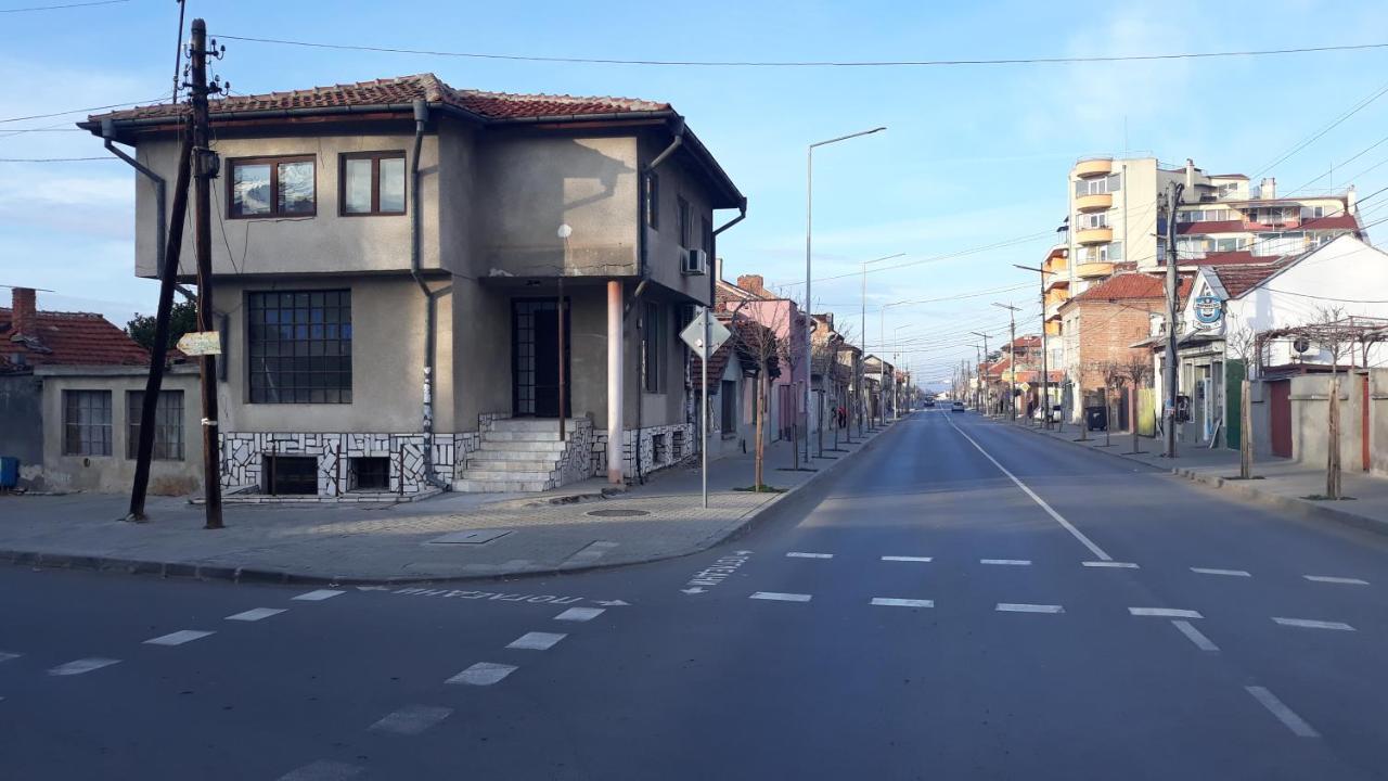 Hotel Iglika Jamboł Zewnętrze zdjęcie
